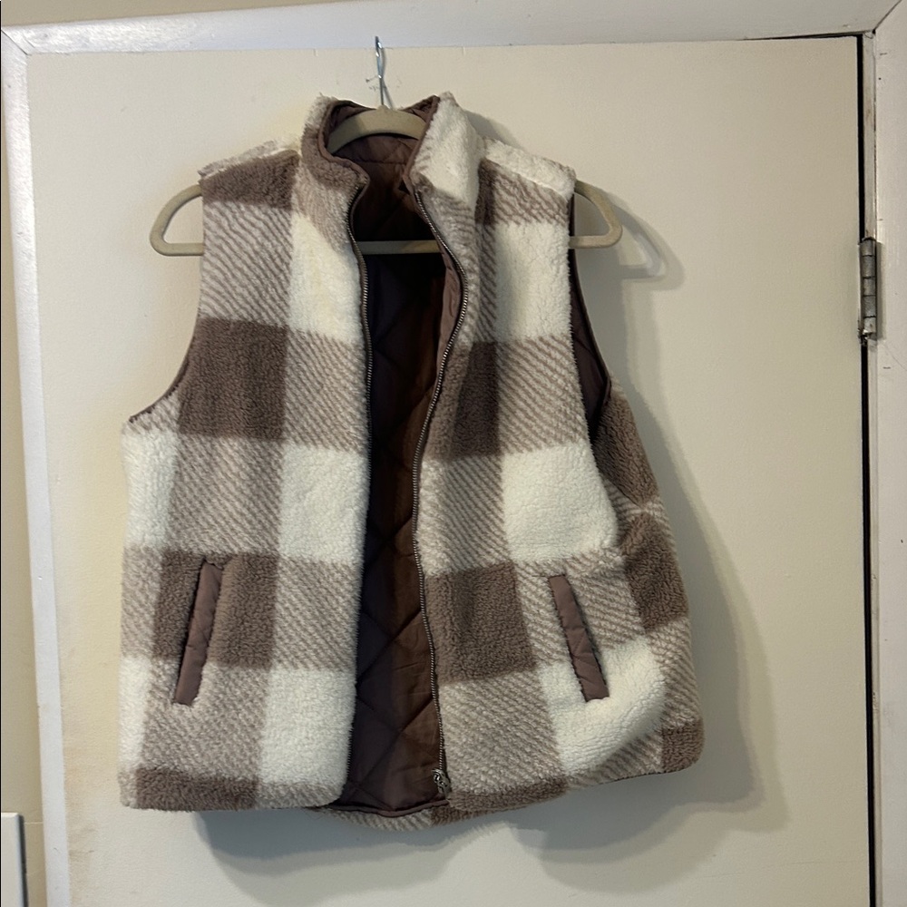Plaid Fleece Vest - Cream and Brown